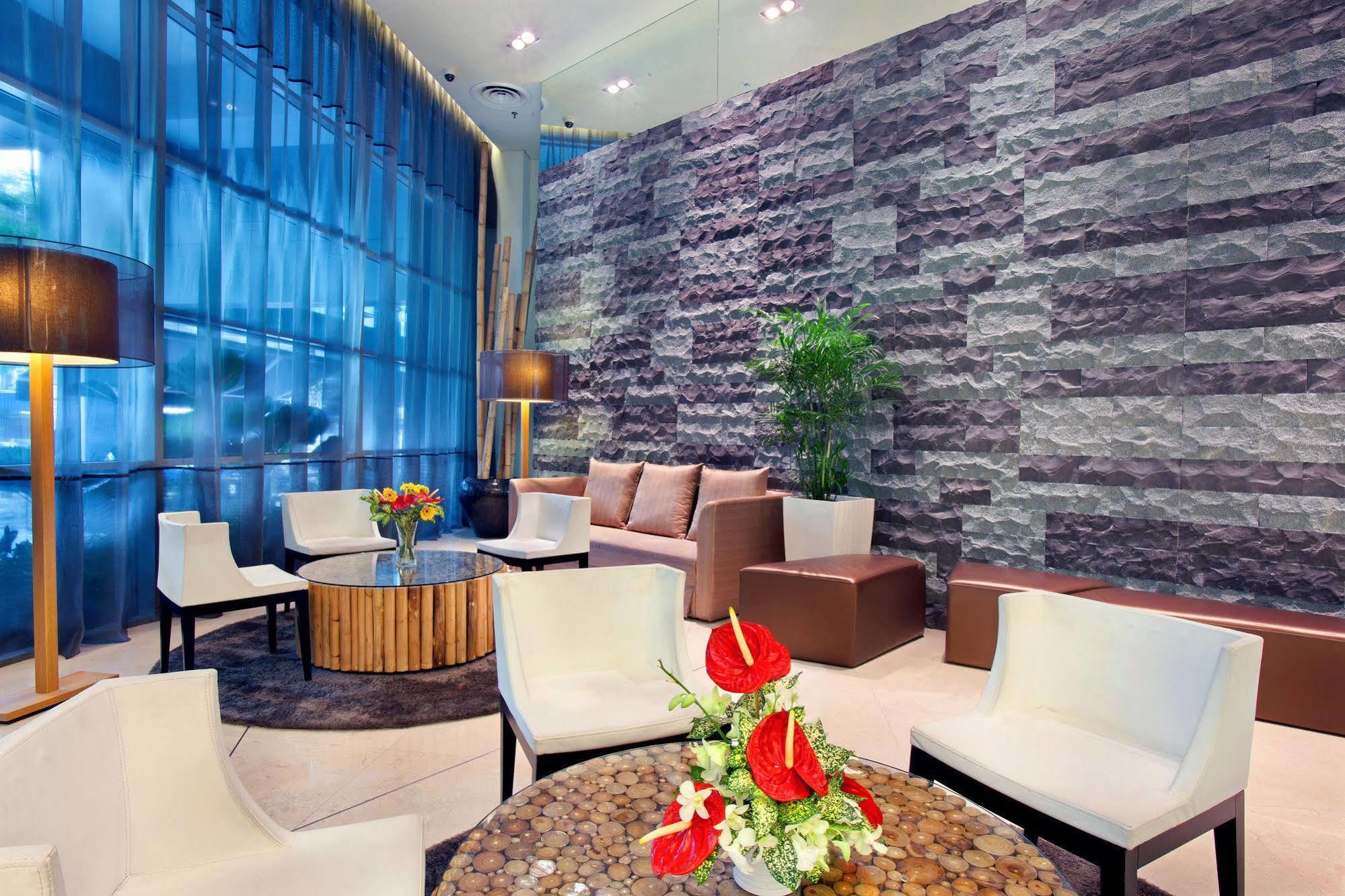 Parkroyal Serviced 5*
