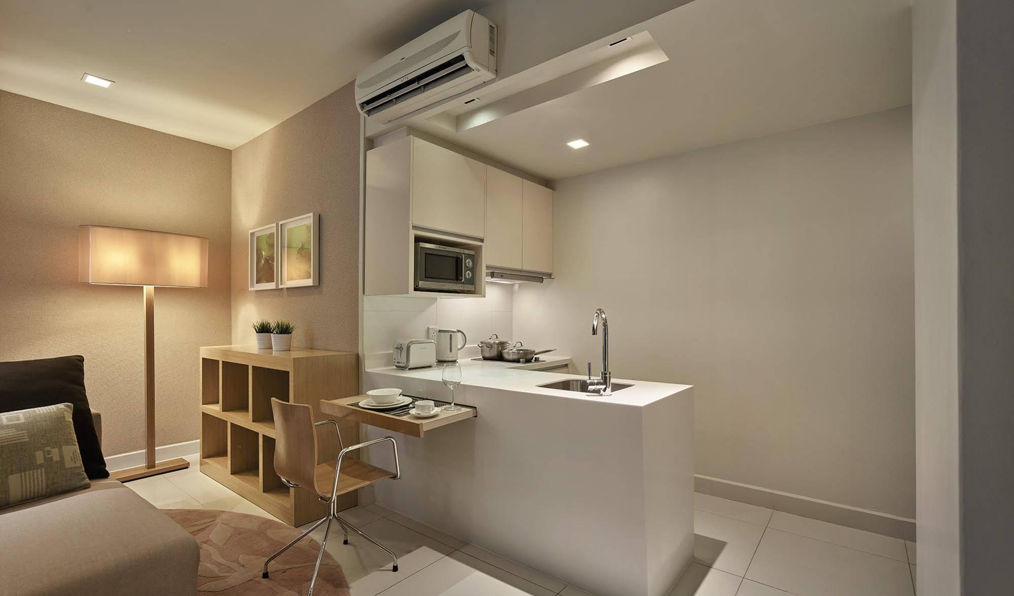 Hotel Parkroyal Serviced